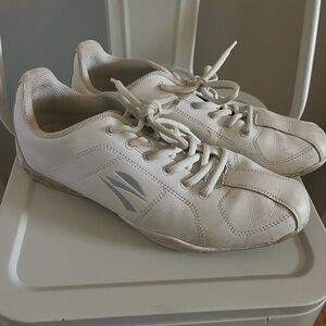 Cheer shoes size 11